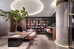 From.K Hotel (Guangzhou Tianhe Zhengjia Plaza Tiyuxi Road Metro Statio