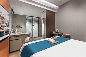 From.K Hotel (Guangzhou Tianhe Zhengjia Plaza Tiyuxi Road Metro Statio