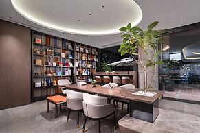 From.K Hotel (Guangzhou Tianhe Zhengjia Plaza Tiyuxi Road Metro Statio