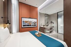 From.K Hotel (Guangzhou Tianhe Zhengjia Plaza Tiyuxi Road Metro Statio