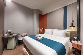 From.K Hotel (Guangzhou Tianhe Zhengjia Plaza Tiyuxi Road Metro Statio