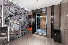 From.K Hotel (Guangzhou Tianhe Zhengjia Plaza Tiyuxi Road Metro Statio