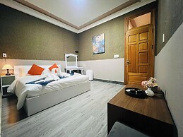 Royal Hotel & Spa Hoi An