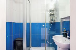 Lazuli 1-BR W Pool & Balcony in Larnaca