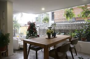 The Dates Villa