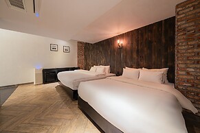 Jamsil Raum Tourist Hotel