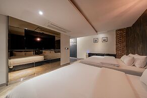Jamsil Raum Tourist Hotel