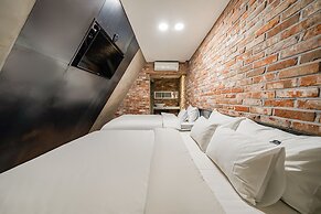 Jamsil Raum Tourist Hotel