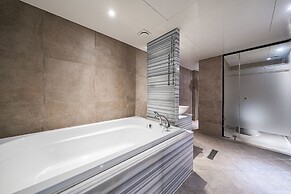 Jamsil Raum Tourist Hotel