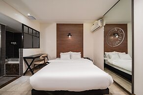 Jamsil Raum Tourist Hotel