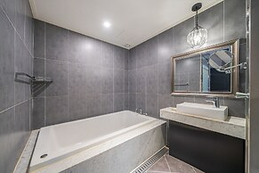 Jamsil Raum Tourist Hotel