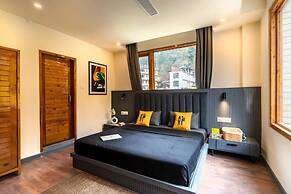 The Hosteller Shimla Valley View