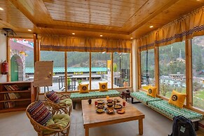 The Hosteller Shimla Valley View