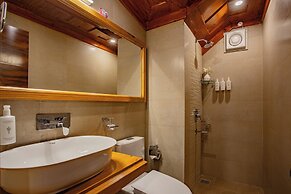 The Hosteller Shimla Valley View