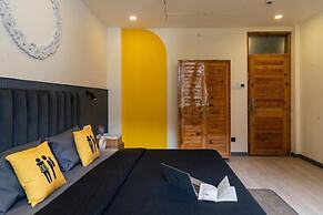 The Hosteller Shimla Valley View