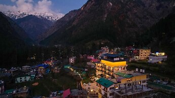 The Hosteller Shimla Valley View