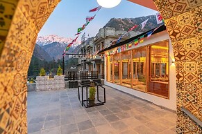 The Hosteller Shimla Valley View
