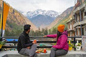The Hosteller Shimla Valley View
