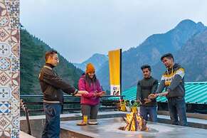 The Hosteller Shimla Valley View