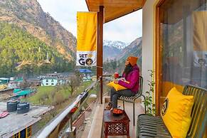The Hosteller Shimla Valley View