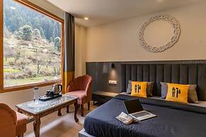 The Hosteller Shimla Valley View