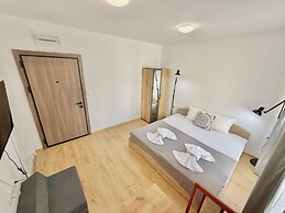 Menada Aphrodite Green Apartments