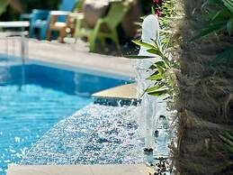 Menada Aphrodite Green Apartments