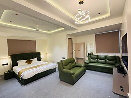 Hotel The Signature