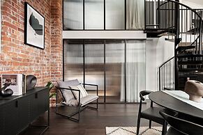 Stylish Riverside 2-bedroom Apartment in Teneriffe