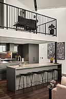 Stylish Riverside 2-bedroom Apartment in Teneriffe