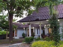 A-Thip House