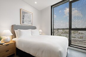 Bright Studio in Fremantle With Modern Finishes