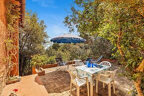Amazing villa in a Mediterranean island