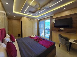 Hotel Divshikha