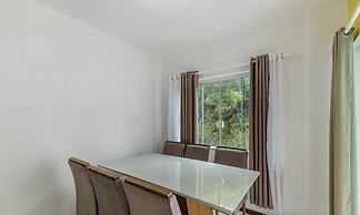 Apt 2 Bedrooms 200 m From the Beach Mao0203