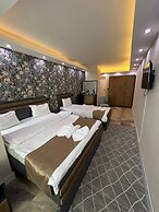 ELEGRAND HOTEL