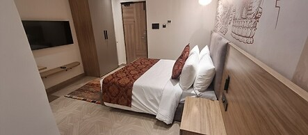 KLYRA HOTEL