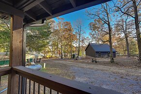 Access to Community Marina! Lake-view Murray Cabin