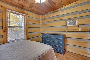 Access to Community Marina! Lake-view Murray Cabin