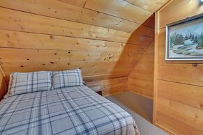 Access to Community Marina! Lake-view Murray Cabin