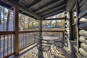 Access to Community Marina! Lake-view Murray Cabin