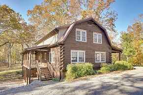 Kentucky Lake Access! Family Log Cabin w/ Deck