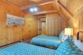 Kentucky Lake Access! Family Log Cabin w/ Deck