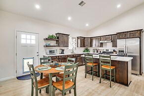 Hike & Ski! Home w/ Dog-friendly Yard in Eagar