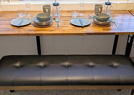 Peaceful, Modern, Lowtoxic, B'fast Included