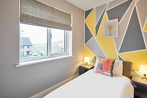 Modern Home With Garden, Corby