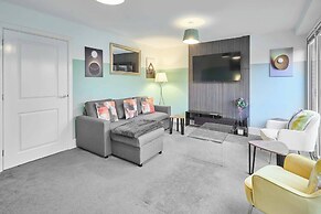 Modern Home With Garden, Corby