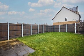 Modern Home With Garden, Corby