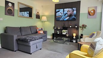 Modern Home With Garden, Corby