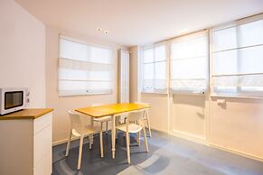 Art Apartment by Napoliapartments